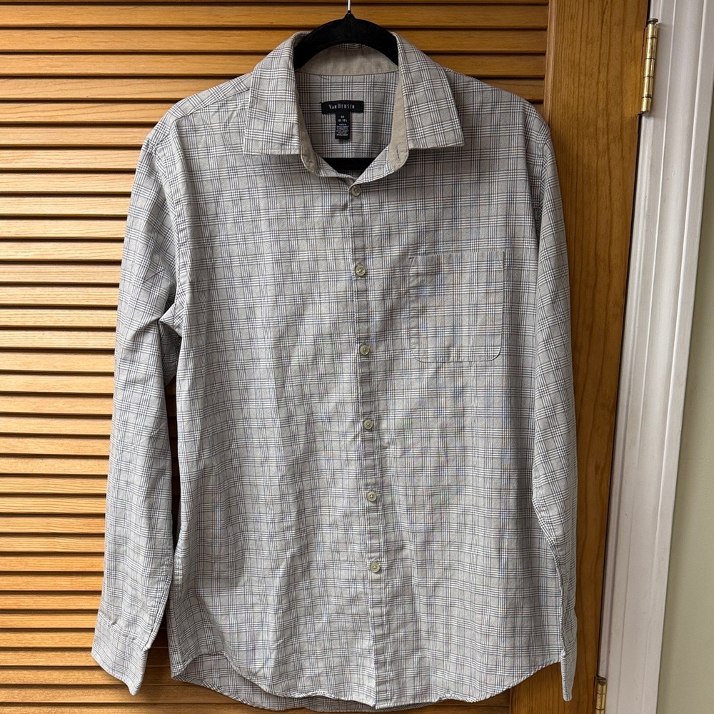 Van Heusen Men's Light Gray Plaid Dress Shirt